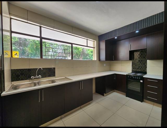 2 BEDROOM TOWNHOUSE FOR SALE IN THREE RIVERS PROPER